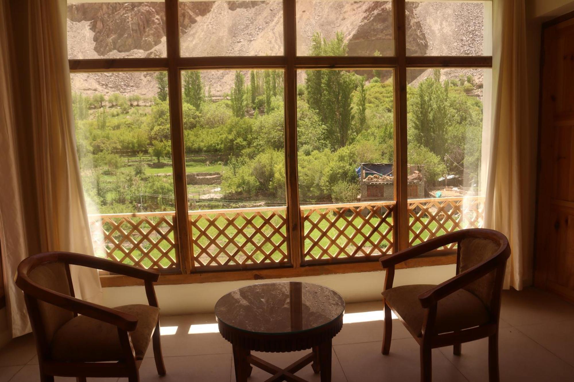 Hotel Duktuk Turtok エクステリア 写真